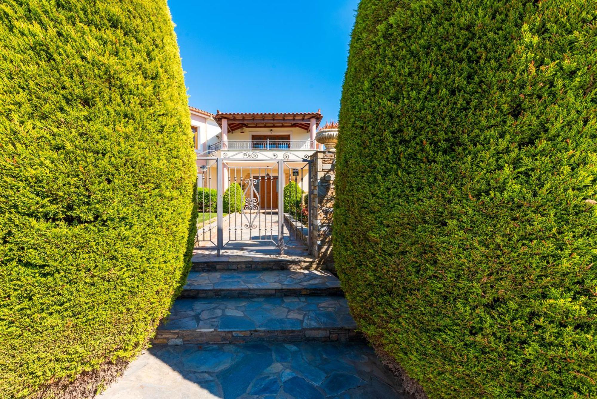 Christina'S Twin Palm Trees House Apartamento Agria Exterior foto